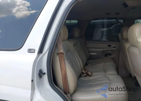 2001 Chevrolet Tahoe C1500 z USA, uszkodzony, nr VIN 1GNEC13T81R110940